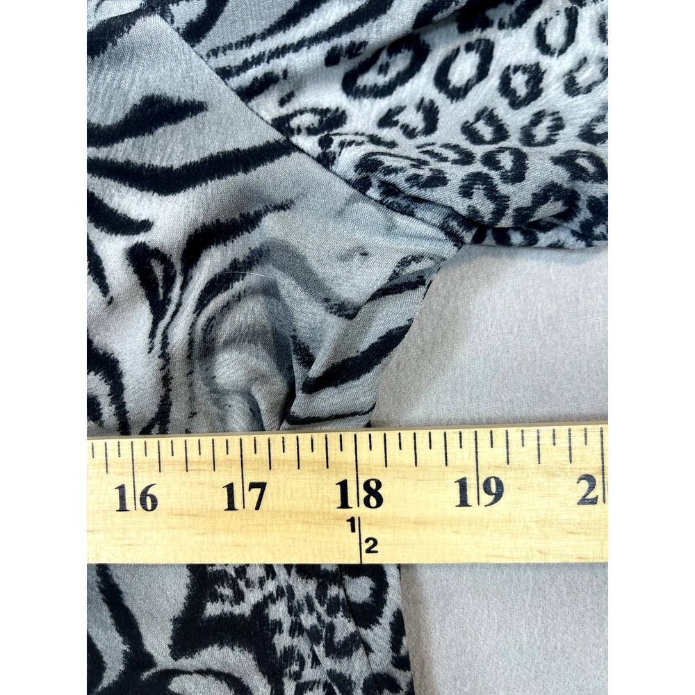 SUSAN GRAVER WOMEN'S SHIRT MEDIUM BLACK CHEETAH PRINT WH3/4‎ SLEEVE TOP BLOUSE - Picture 9 of 14